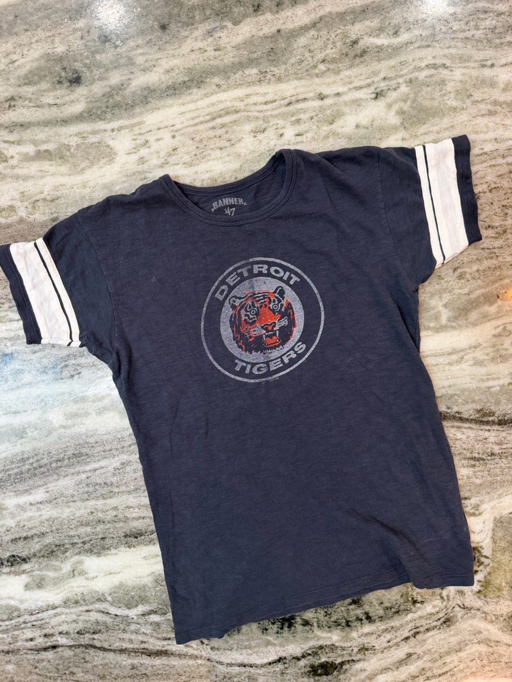 47 Brand Navy Detroit Tigers Short Sleeve Graphic Tee with White Sleeve Stripes